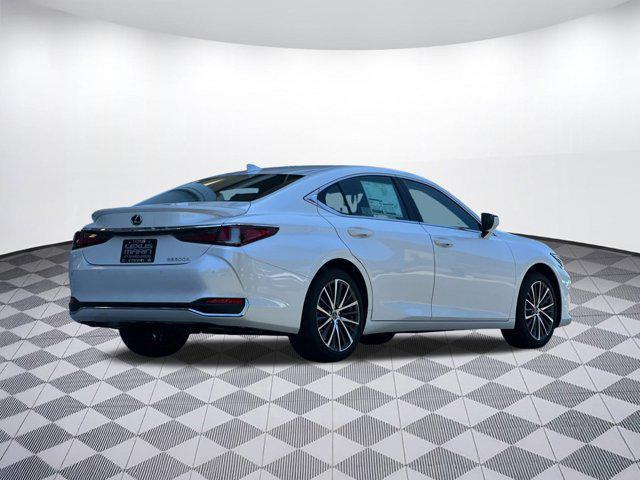 new 2025 Lexus ES 300h car, priced at $47,695