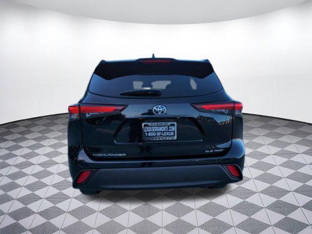 used 2024 Toyota Highlander car, priced at $39,999