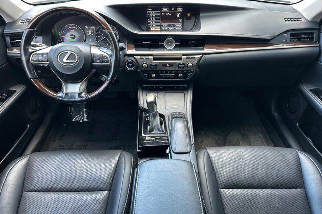 used 2016 Lexus ES 300h car, priced at $14,998