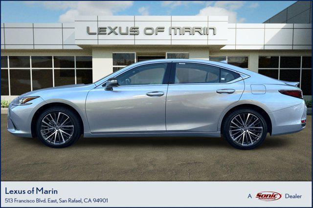 new 2025 Lexus ES 300h car, priced at $48,444