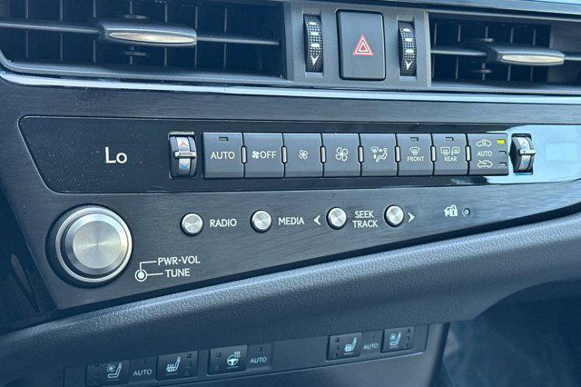 new 2025 Lexus ES 300h car, priced at $48,444