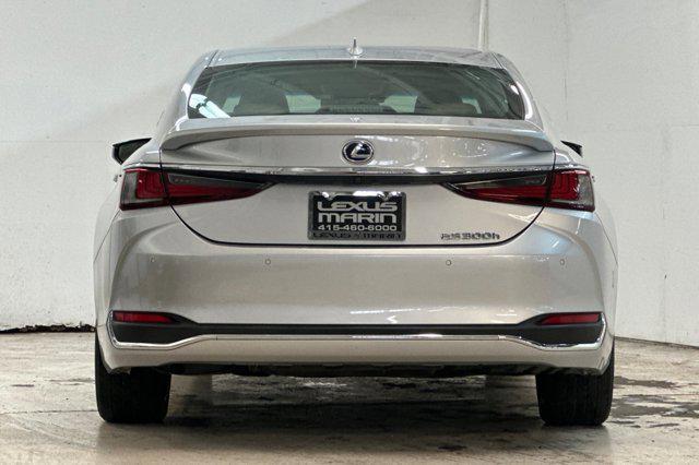 used 2021 Lexus ES 300h car, priced at $38,999