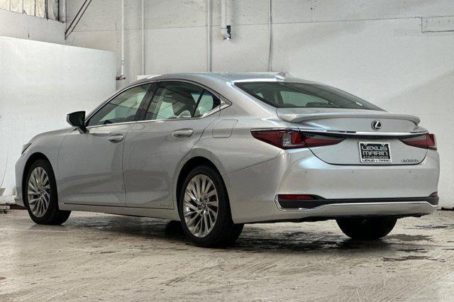 used 2021 Lexus ES 300h car, priced at $38,999