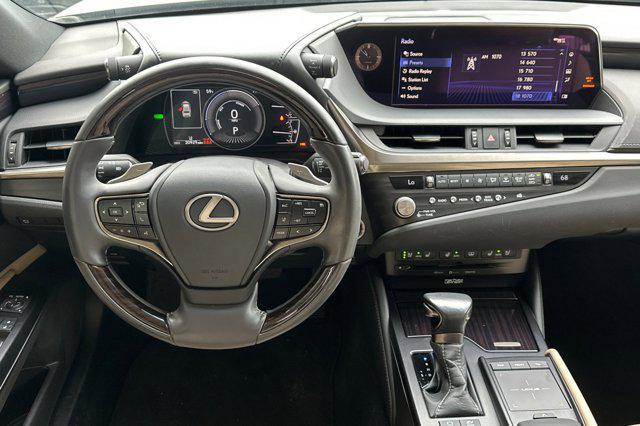 used 2021 Lexus ES 300h car, priced at $38,999