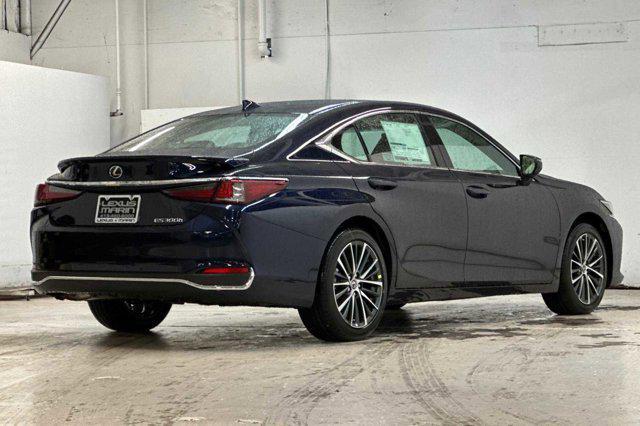 new 2025 Lexus ES 300h car, priced at $47,901