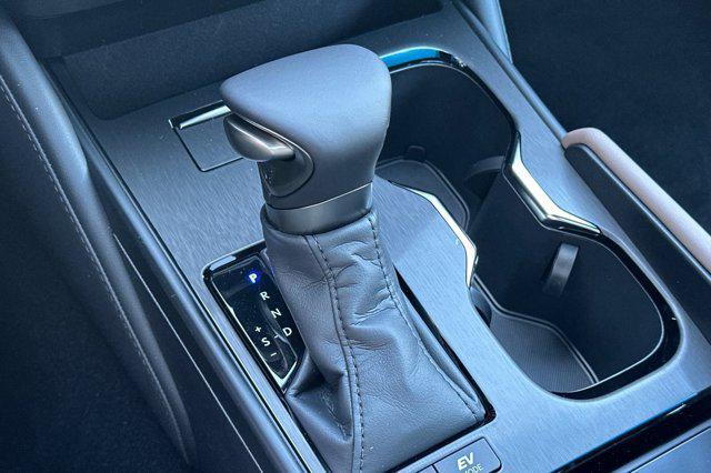 new 2025 Lexus ES 300h car, priced at $49,314