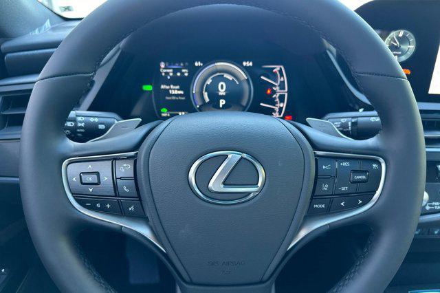 new 2025 Lexus ES 300h car, priced at $49,314