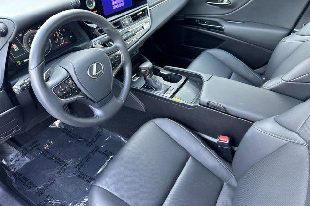 used 2025 Lexus ES 300h car, priced at $43,498