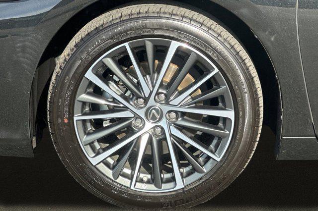 used 2025 Lexus ES 300h car, priced at $43,498