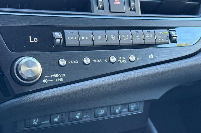 new 2025 Lexus ES 300h car, priced at $57,958