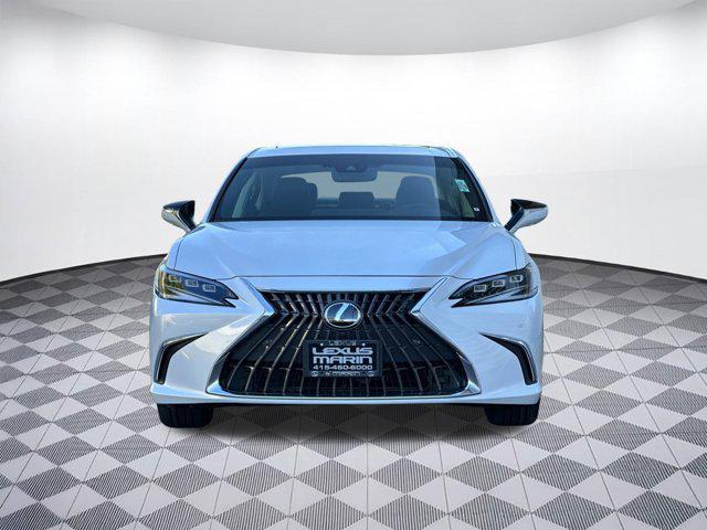 new 2025 Lexus ES 300h car, priced at $57,958