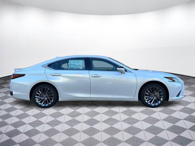 new 2025 Lexus ES 300h car, priced at $57,958