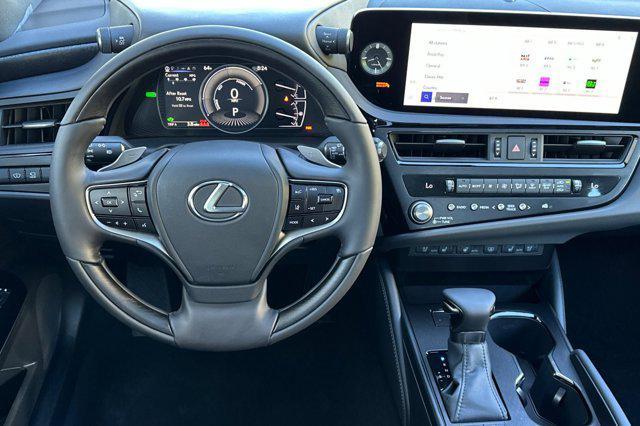 new 2025 Lexus ES 300h car, priced at $57,958