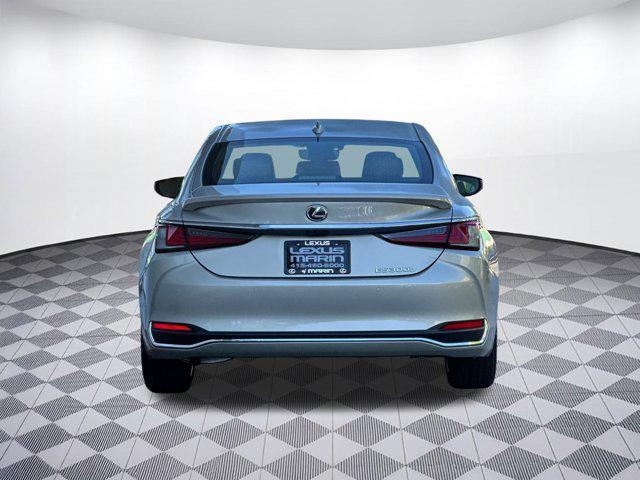 new 2025 Lexus ES 300h car, priced at $47,114