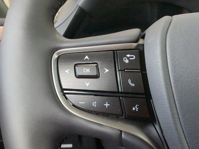 new 2025 Lexus ES 300h car, priced at $46,370