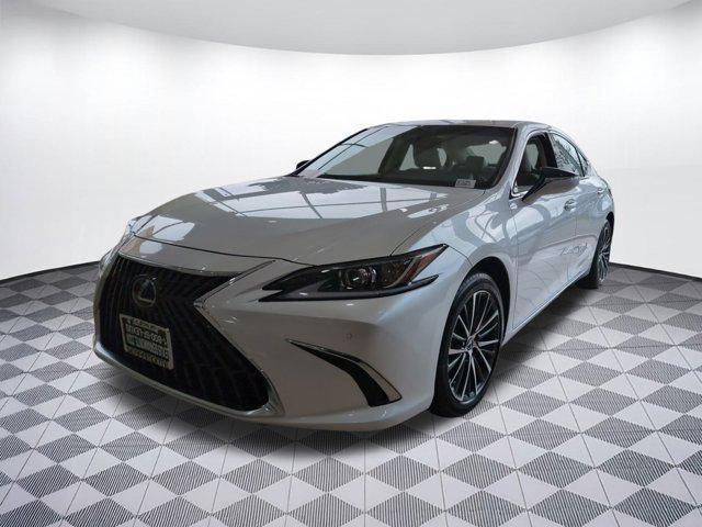 new 2025 Lexus ES 300h car, priced at $46,370