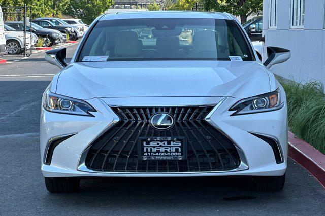 new 2025 Lexus ES 300h car, priced at $46,370
