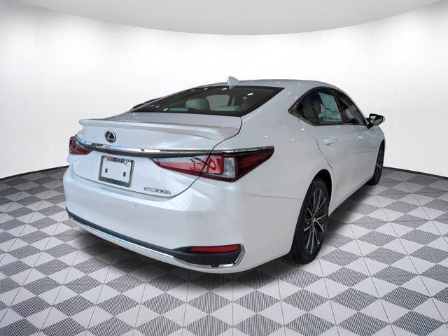 new 2025 Lexus ES 300h car, priced at $46,370