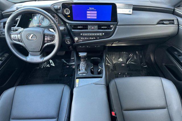 used 2025 Lexus ES 300h car, priced at $44,998