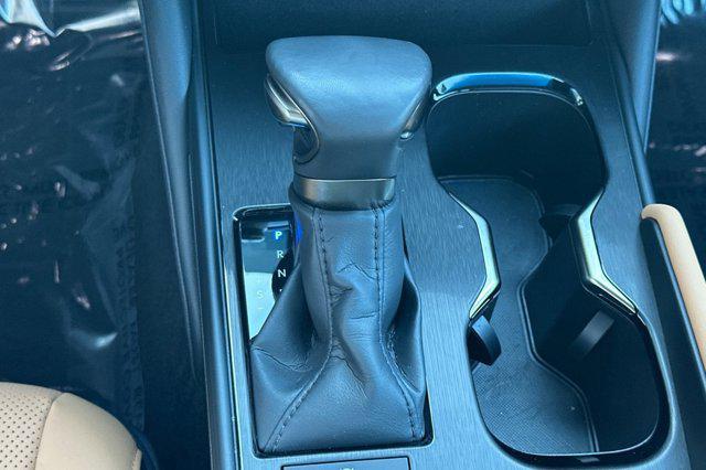 used 2024 Lexus ES 350 car, priced at $37,999