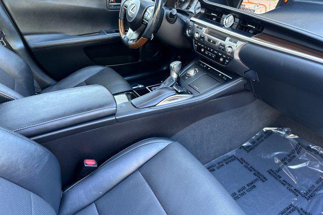 used 2016 Lexus ES 350 car, priced at $18,999