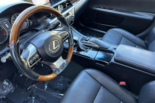 used 2016 Lexus ES 350 car, priced at $18,999