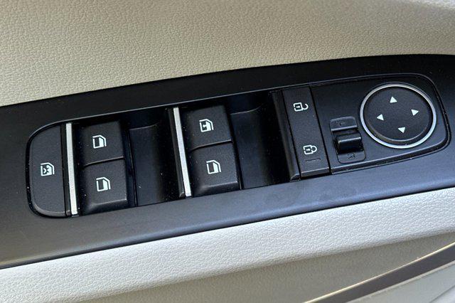 used 2023 Kia Soul car, priced at $12,998