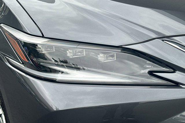 used 2024 Lexus ES 300h car, priced at $45,997