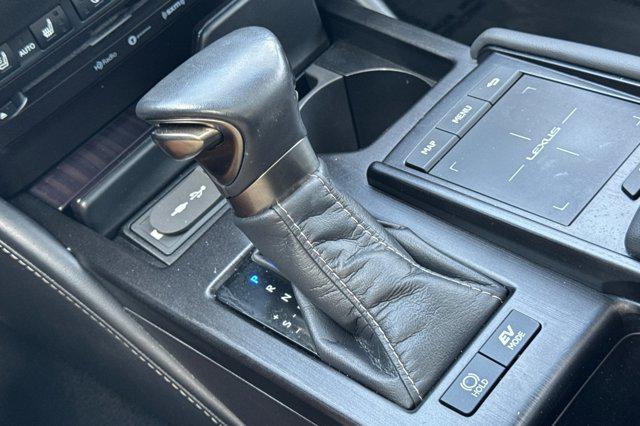 used 2019 Lexus ES 300h car, priced at $27,999