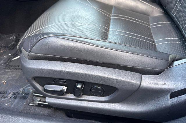 used 2019 Lexus ES 300h car, priced at $27,999