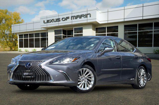 used 2019 Lexus ES 300h car, priced at $27,999