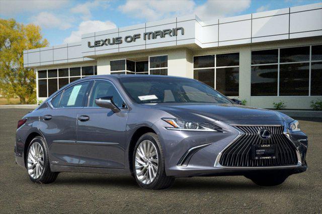 used 2019 Lexus ES 300h car, priced at $27,999
