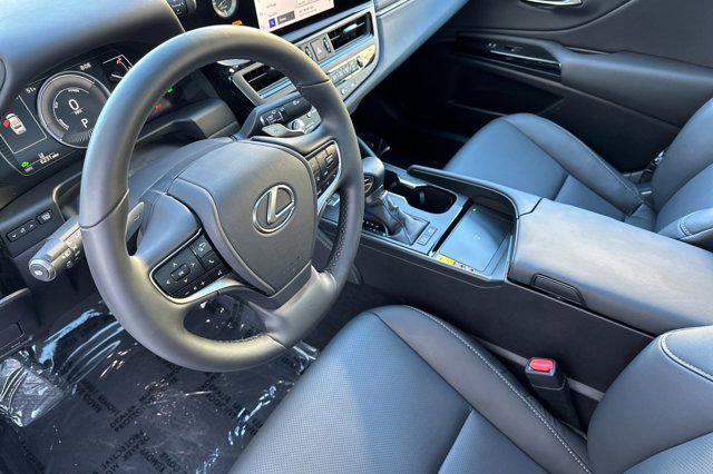 used 2025 Lexus ES 300h car, priced at $45,999