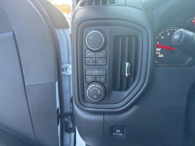 new 2025 Chevrolet Silverado 1500 car, priced at $46,350