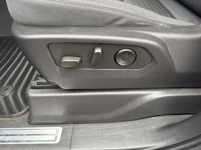 used 2022 Chevrolet Silverado 1500 car, priced at $35,326