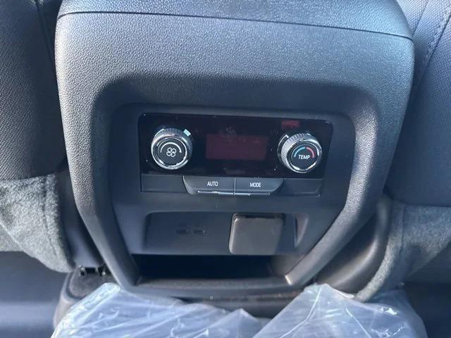 new 2026 Chevrolet Traverse car, priced at $42,345