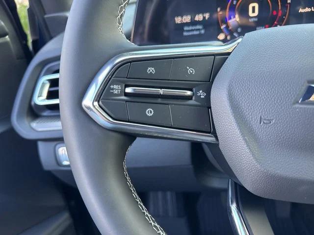 new 2026 Chevrolet Traverse car, priced at $42,345