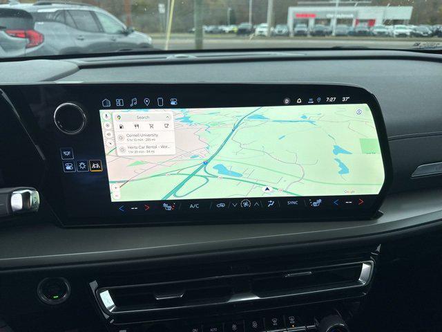 used 2025 Chevrolet Traverse car, priced at $36,595