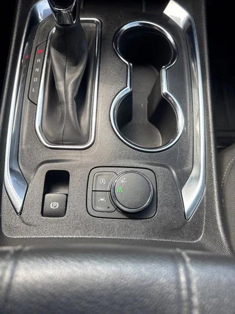 used 2023 Chevrolet Traverse car, priced at $28,499