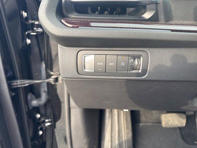 used 2024 Chevrolet Traverse car, priced at $56,500