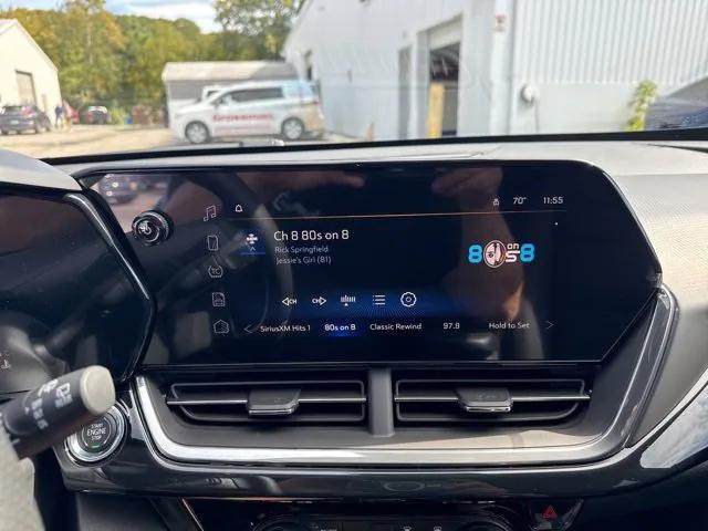 new 2025 Chevrolet Trax car, priced at $27,185