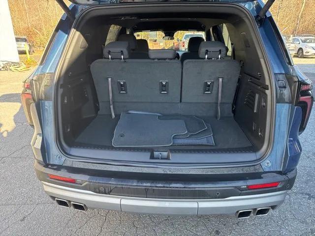 new 2025 Chevrolet Traverse car, priced at $43,344