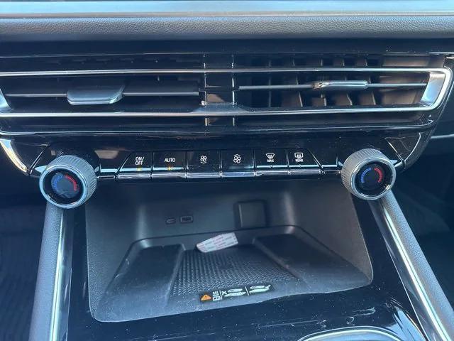 new 2025 Chevrolet Traverse car, priced at $43,344