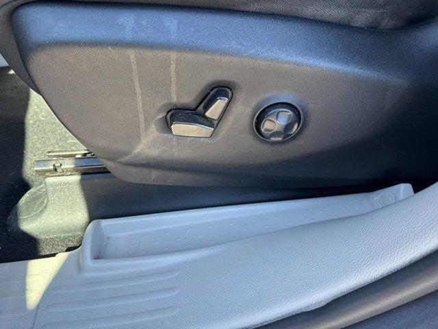 used 2021 Chrysler Pacifica car, priced at $16,959