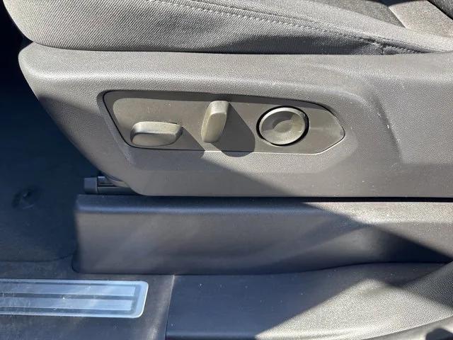 used 2025 Chevrolet Silverado 1500 car, priced at $42,992