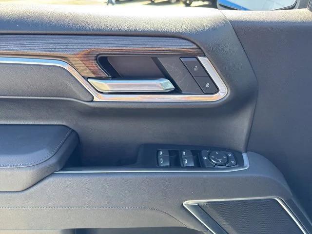 used 2025 Chevrolet Silverado 1500 car, priced at $42,992