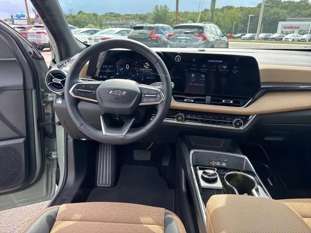 used 2025 Chevrolet Equinox car, priced at $36,595