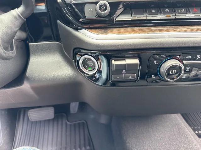 new 2025 Chevrolet Silverado 1500 car, priced at $55,395