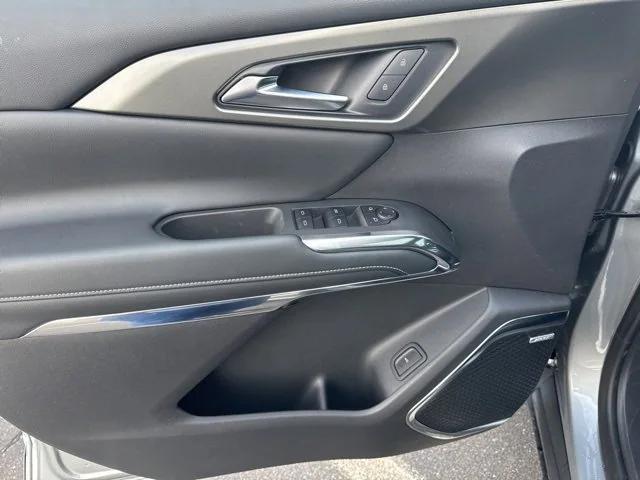 new 2025 Chevrolet Traverse car, priced at $52,255