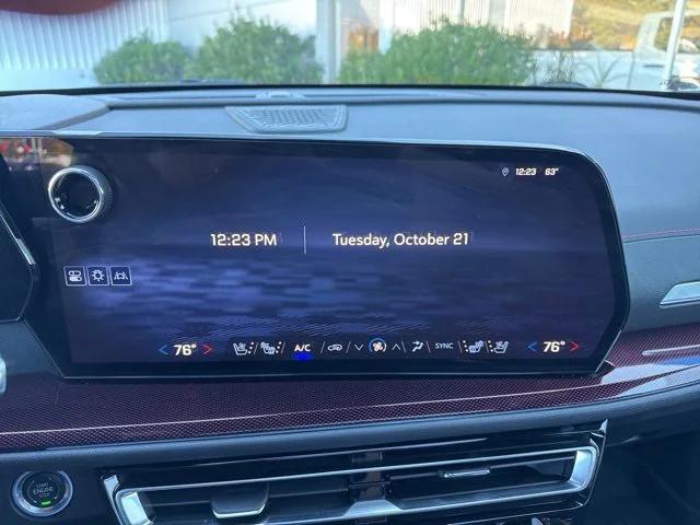 used 2024 Chevrolet Traverse car, priced at $53,788